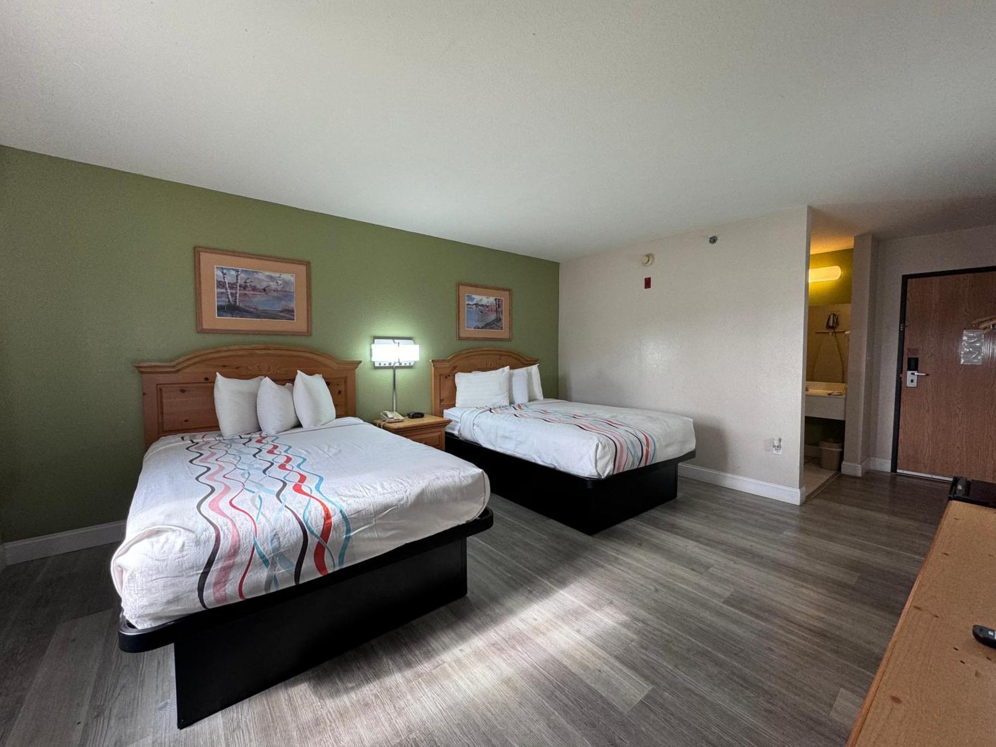 Regency Inn And Suites Stilwell Zewnętrze zdjęcie