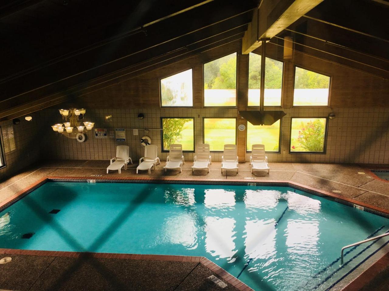 Regency Inn And Suites Stilwell Zewnętrze zdjęcie